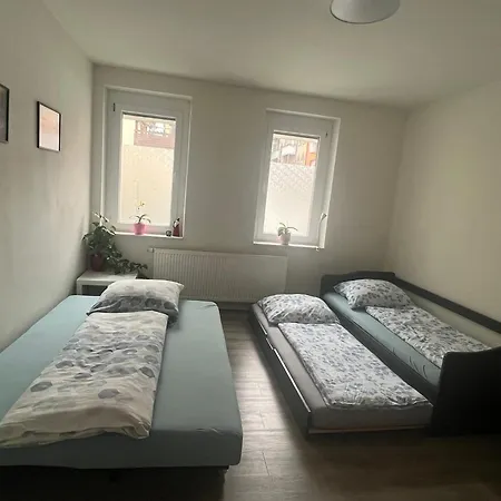 Zentral Gelegene Apartman *